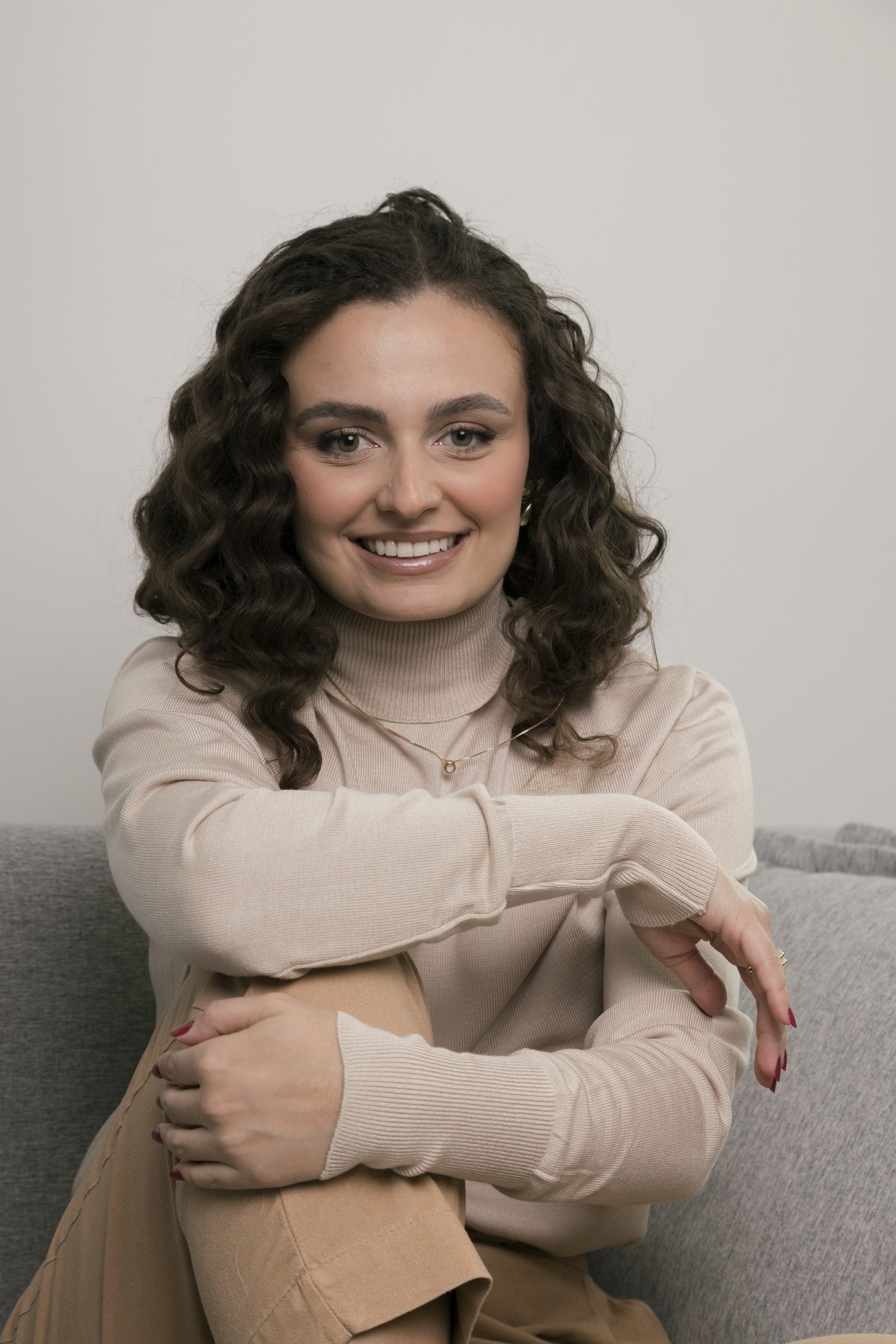 Dra. Júlia Calmon